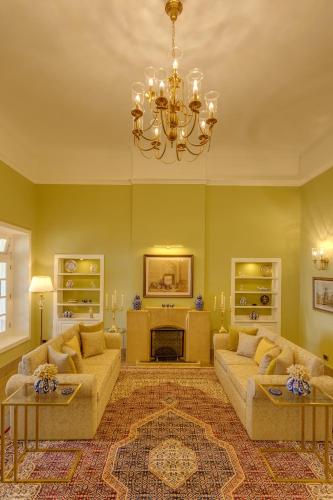 kinwani house by aalia collection