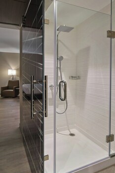 ac hotel by marriott seattle downtown