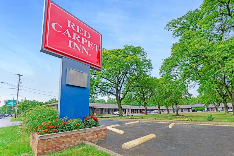 red carpet inn