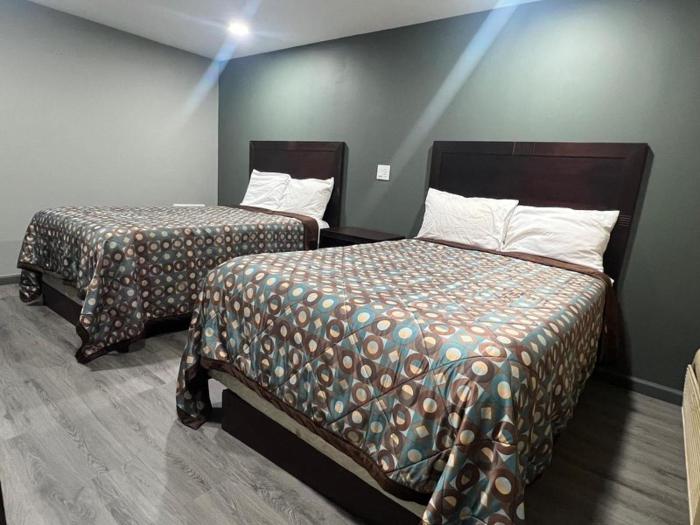 red carpet inn