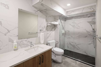 baymont by wyndham west edmonton