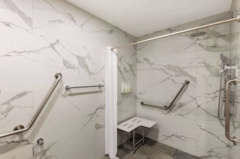 baymont by wyndham west edmonton