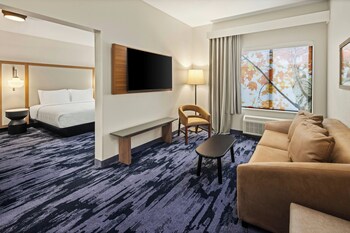 fairfield inn and suites by marriott cedar rapids north