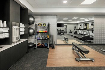 fairfield inn and suites by marriott cedar rapids north