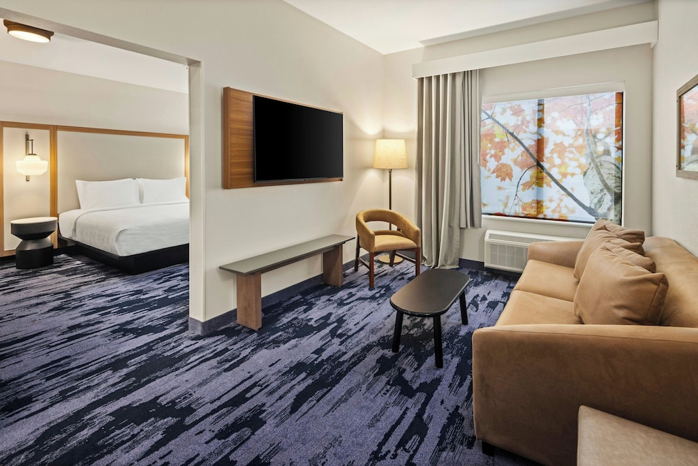 fairfield inn and suites by marriott cedar rapids north