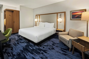 fairfield inn and suites by marriott cedar rapids north