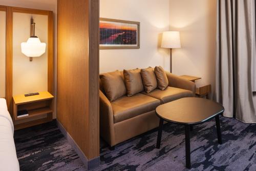 fairfield inn and suites by marriott cedar rapids north