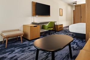 fairfield inn and suites by marriott cedar rapids north