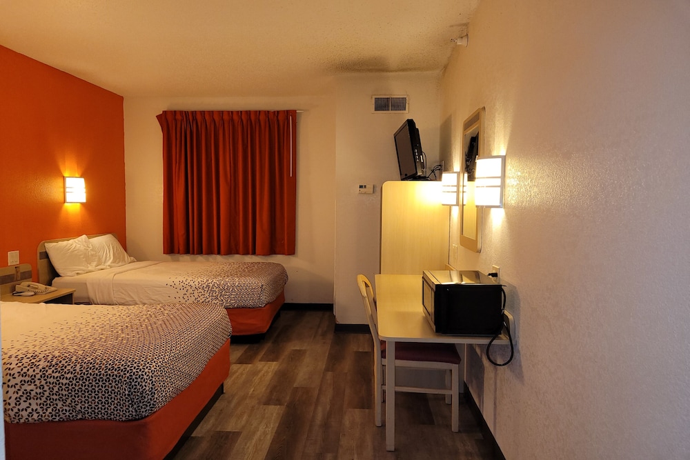 modern stay 39 lakeview by oyo minonk garden
