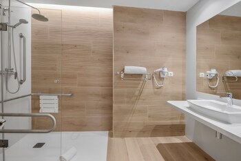 bandb hotel castro urdiales