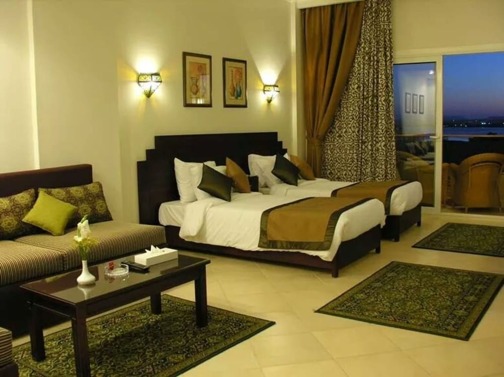 sunset boutique resort sahl hasheesh