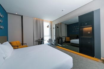 the nine lifestyle experience