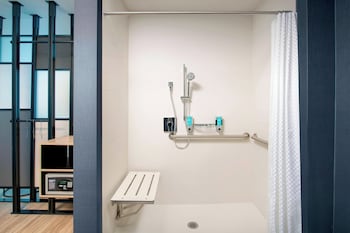 aloft sacramento airport natomas