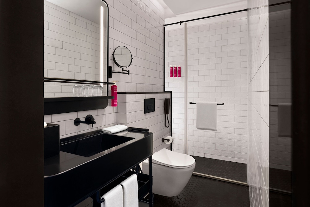 moxy mumbai andheri west