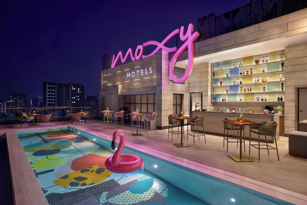 moxy mumbai andheri west