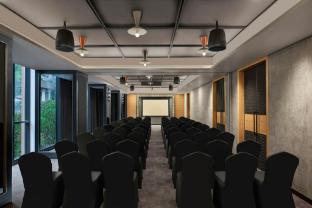 moxy mumbai andheri west
