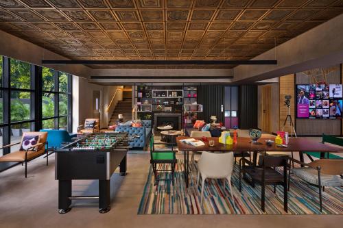 moxy mumbai andheri west