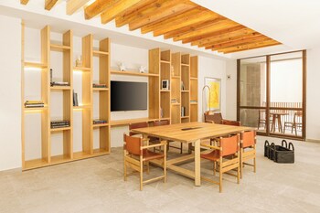 clevia san miguel de allende autograph collection