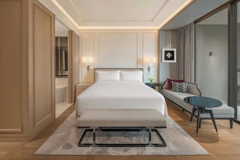the ritz carlton bangkok
