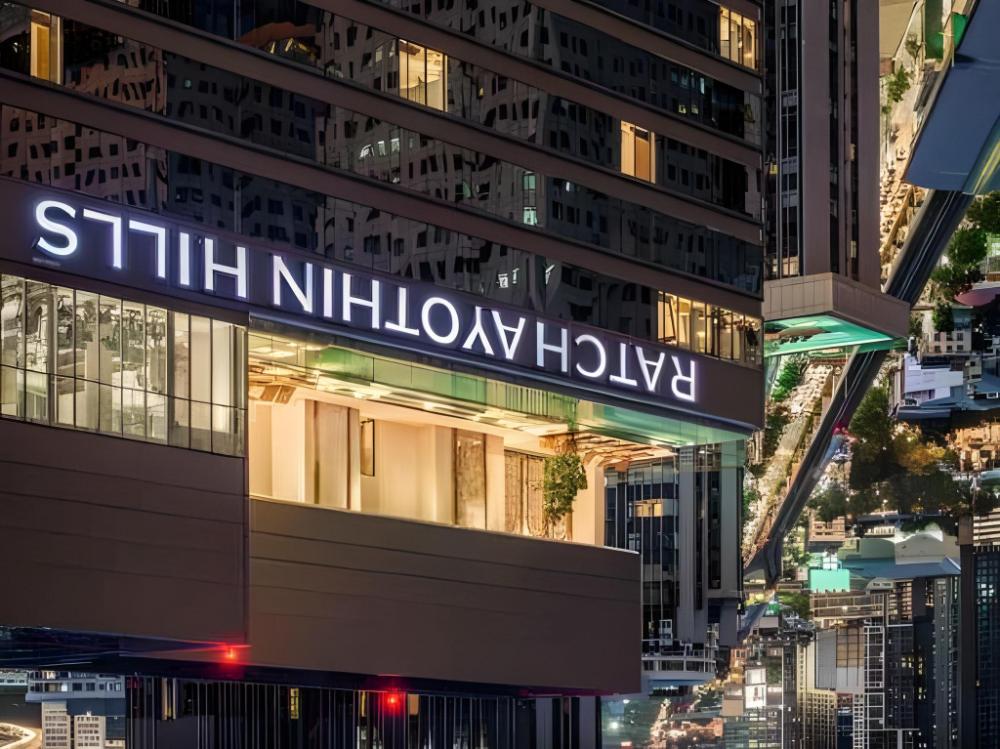 the quarter ratchayothin by uhg