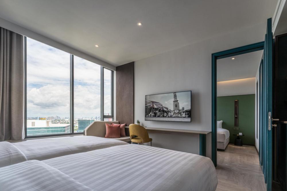 the quarter ratchayothin by uhg