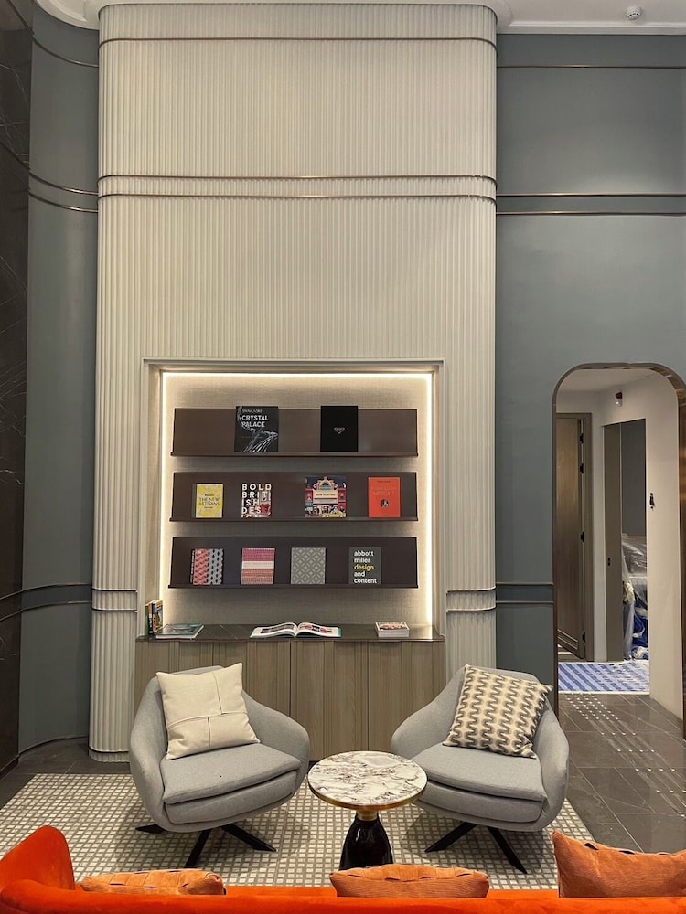 the quarter ratchayothin by uhg