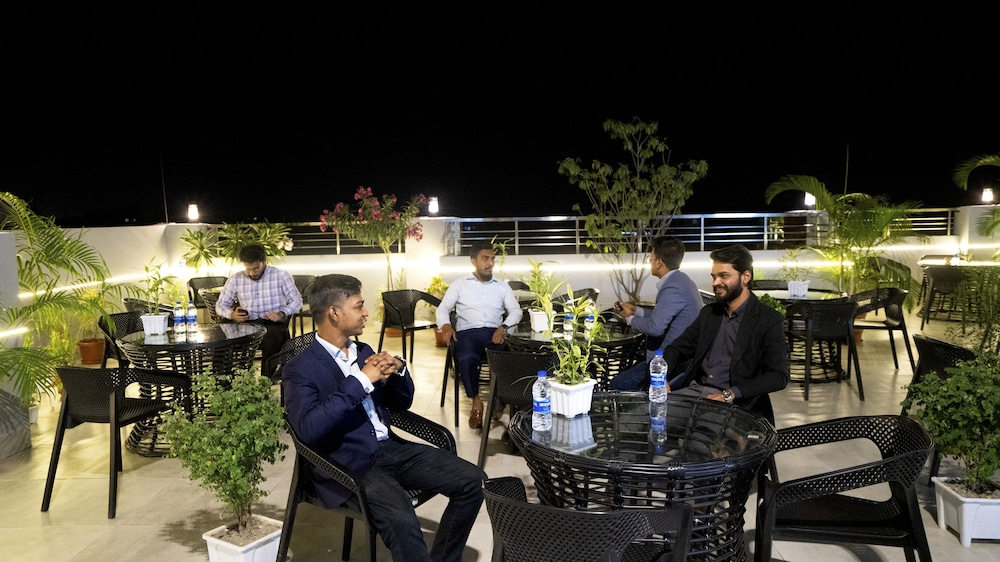 xpressmall hotels and resorts