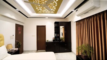 xpressmall hotels and resorts