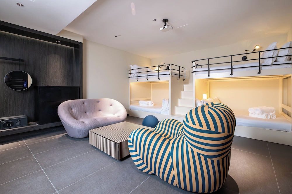 rest collection redhouse melaka