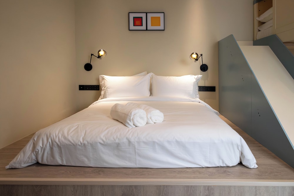 rest collection redhouse melaka