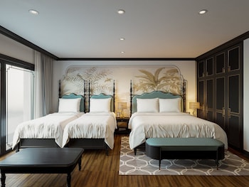 aquarius premium hotel