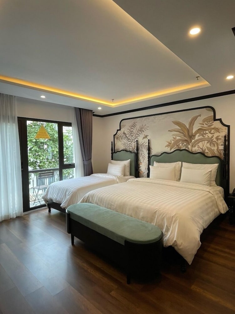 aquarius premium hotel