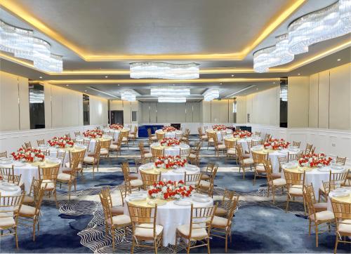 seven seas hotel