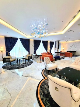 seven seas hotel