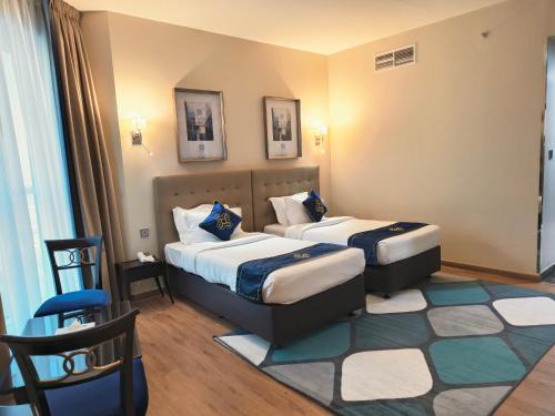 seven seas hotel