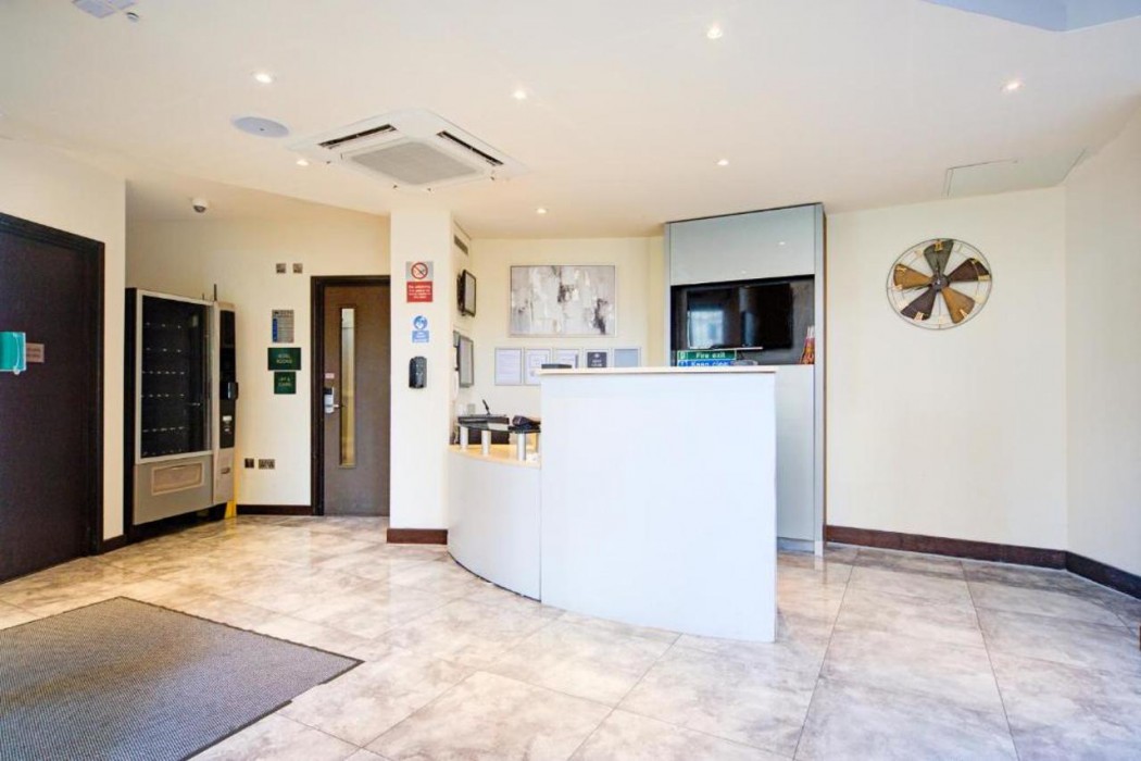 belvilla newport city centre hotel lifestyle