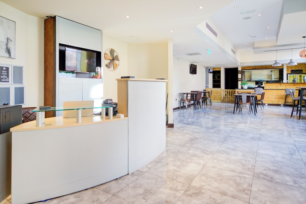 belvilla newport city centre hotel lifestyle