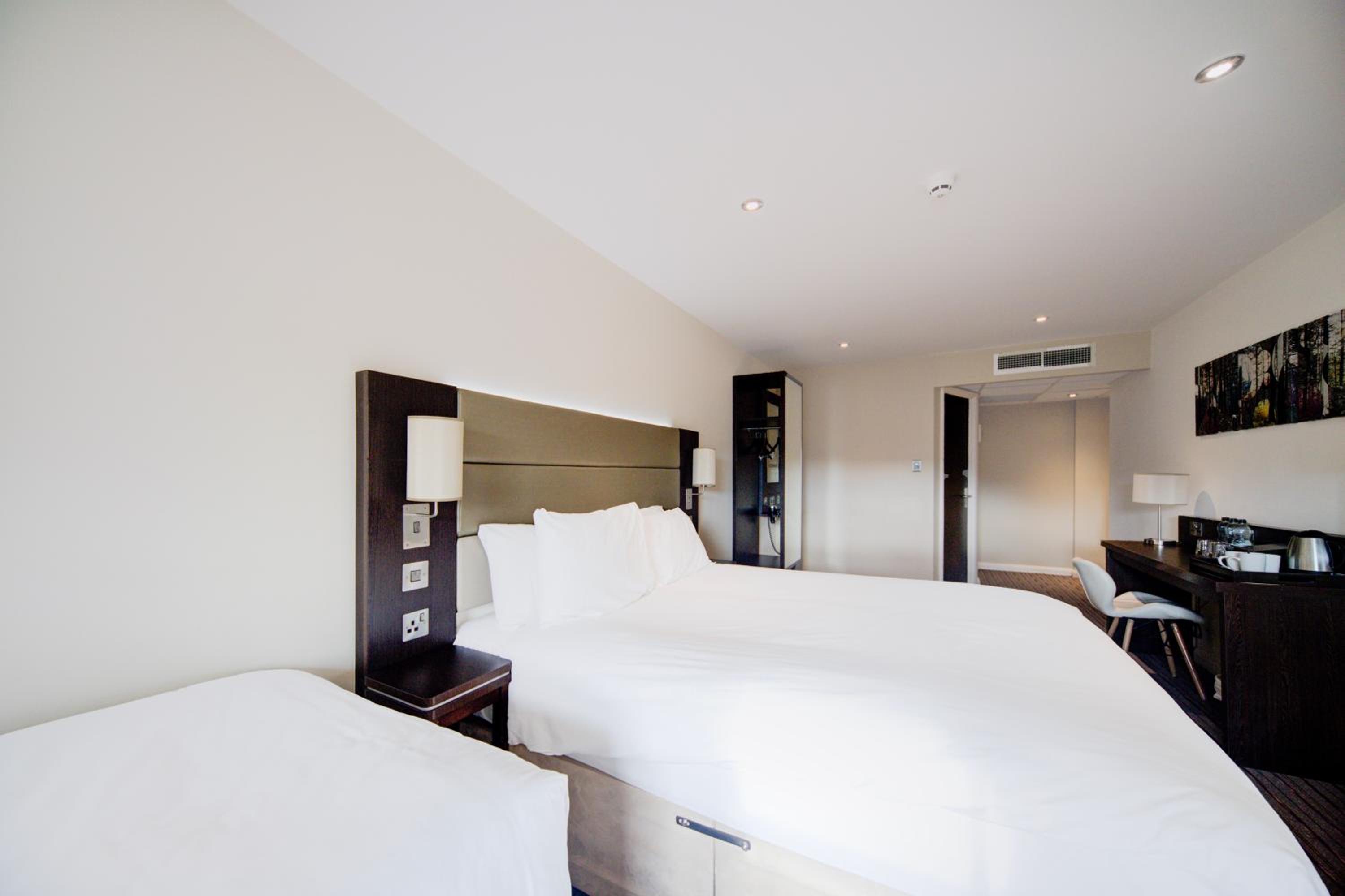 belvilla newport city centre hotel lifestyle