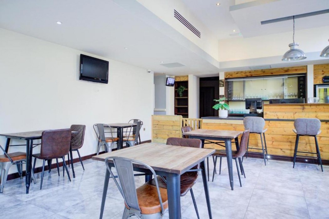 belvilla newport city centre hotel lifestyle