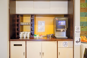 belvilla newport city centre hotel lifestyle