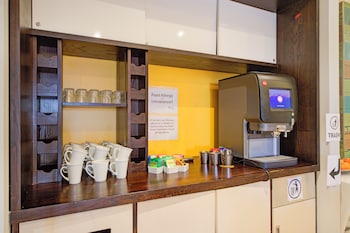 belvilla newport city centre hotel lifestyle