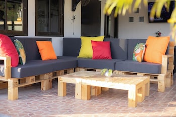 club 22 kamala suites