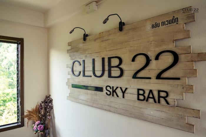 club 22 kamala suites