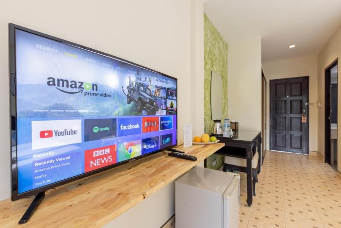 club 22 kamala suites