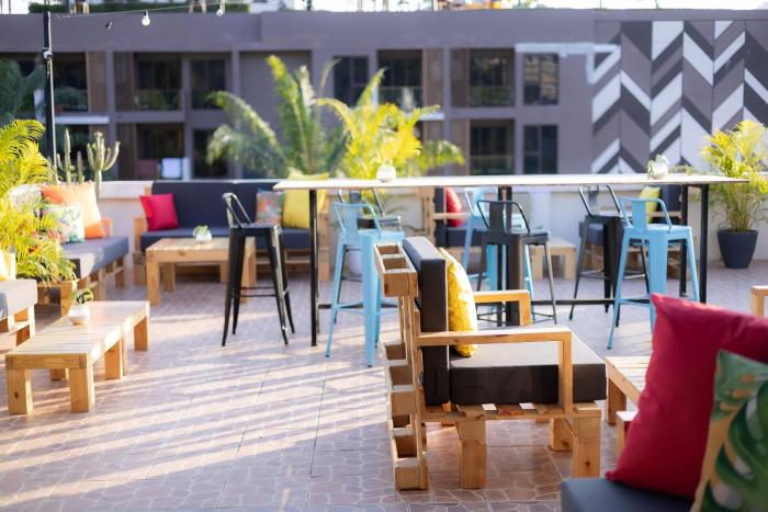 club 22 kamala suites