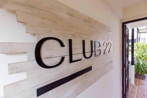 club 22 kamala suites