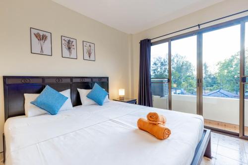 club 22 kamala suites