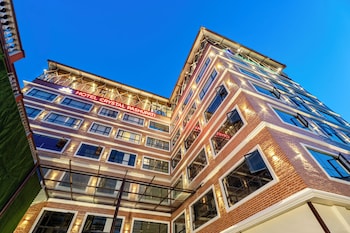 hotel crystal pashupati