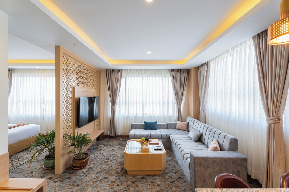 hotel crystal pashupati