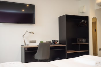 crown hotel